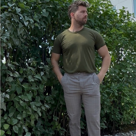 Meet your Posher, Tyrone - Picture 1 of 1